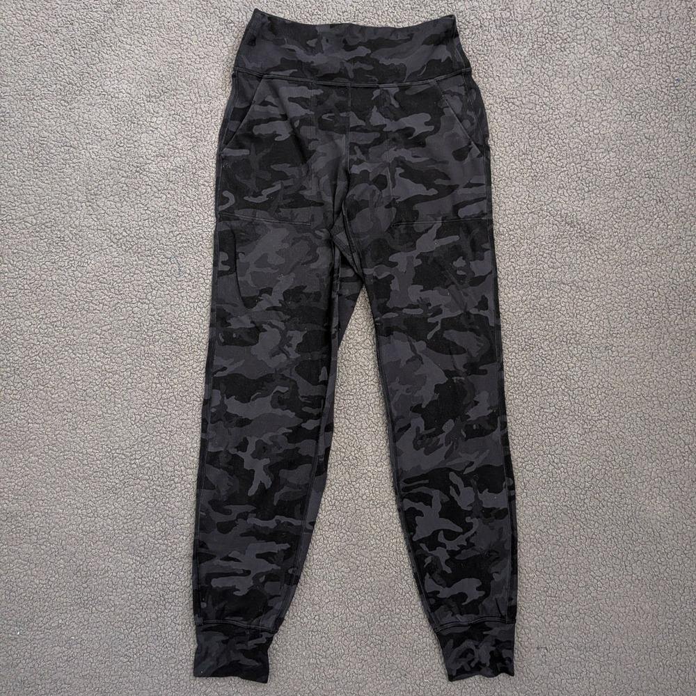 Lululemon Joggers Camo Deep Black & Gray Size 4